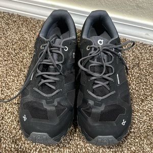 On Cloud size 9